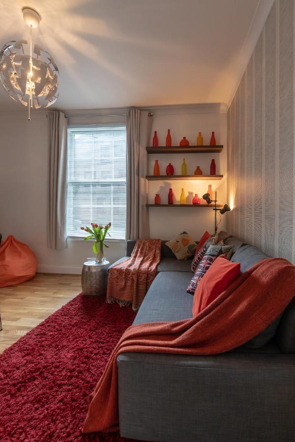 לונדון The Wanderlust - 1 Bedroom Apartment L Sleeps 4 With Sofa Bed L Prime Location Plus Free Wifi L Perfect For Business & Leisure Travelers L 15Percent Off Weekly & 20Percent Off Monthly Stays! מראה חיצוני תמונה